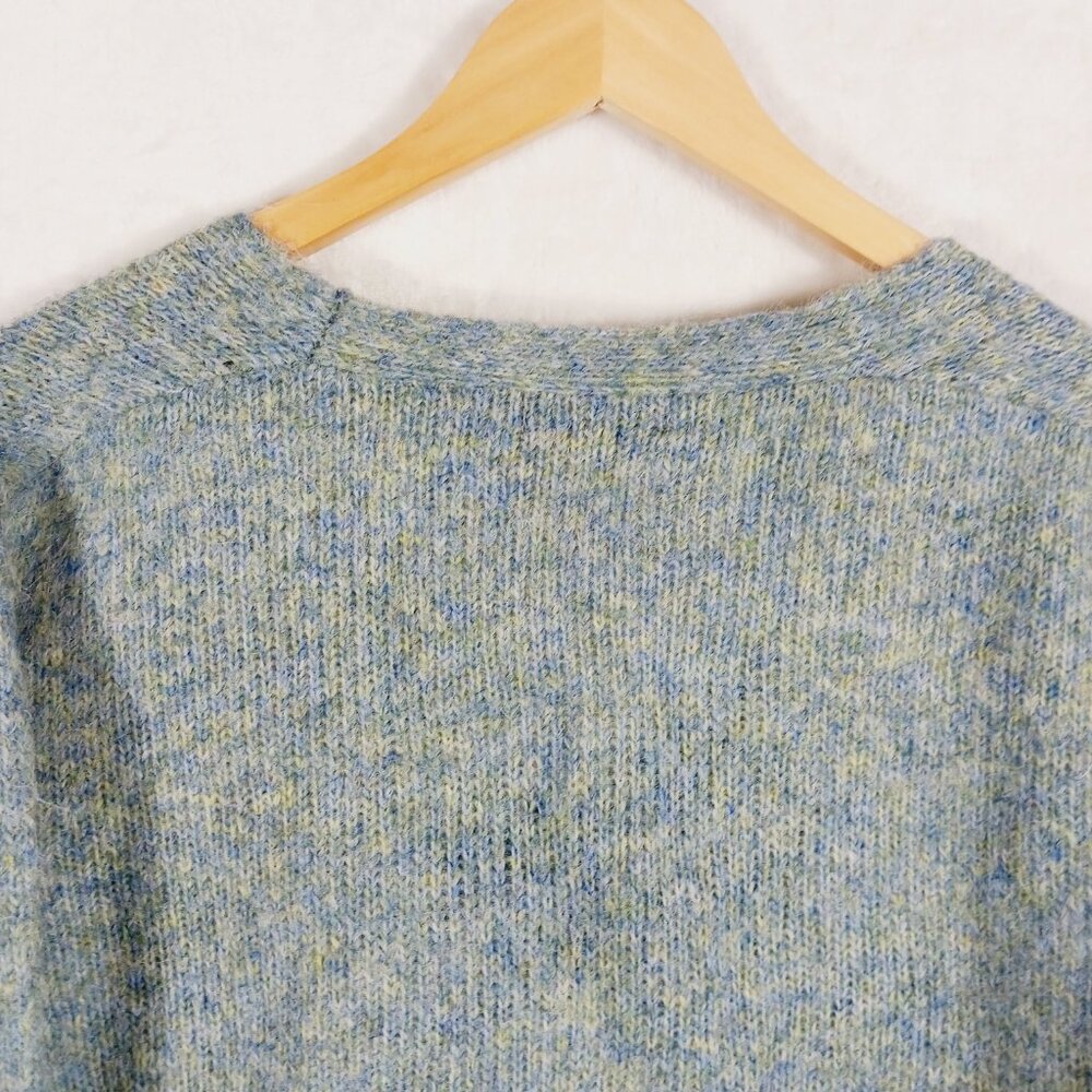 TAHARI,  Cropped Button Cardigan, Medium, Soft, Lightweight, Blue/Green Mix - Picture 8 of 16